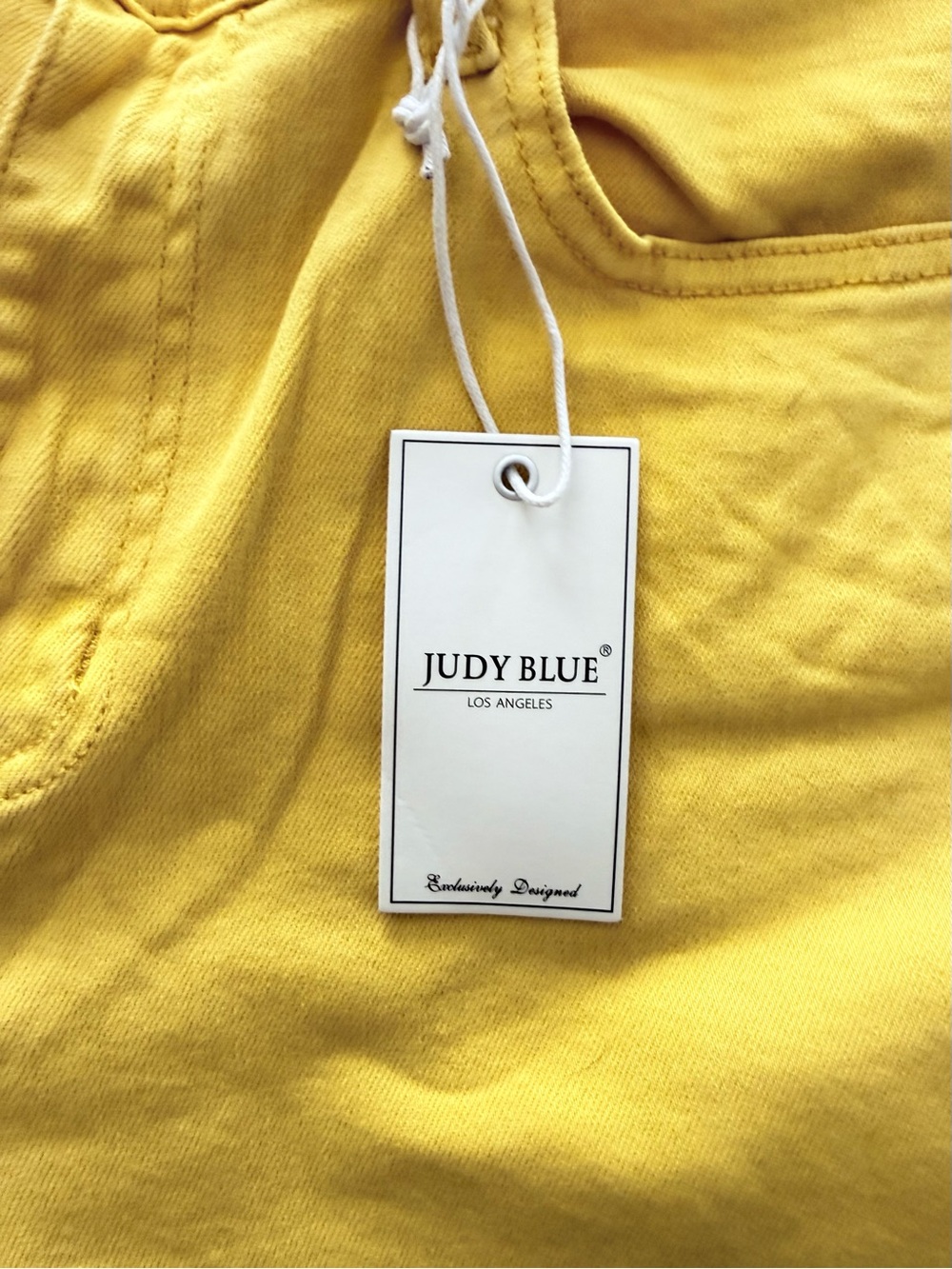 NWT-Judy Blue Vibrant Yellow High Rise, Cropped, Raw Hem Jeans Sz 9/29 - Picture 5 of 14